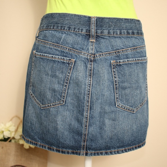 Old Navy Blue Denim Mini Skirt Medium - Picture 6 of 8